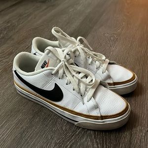Nike Court Legacy 6.5
